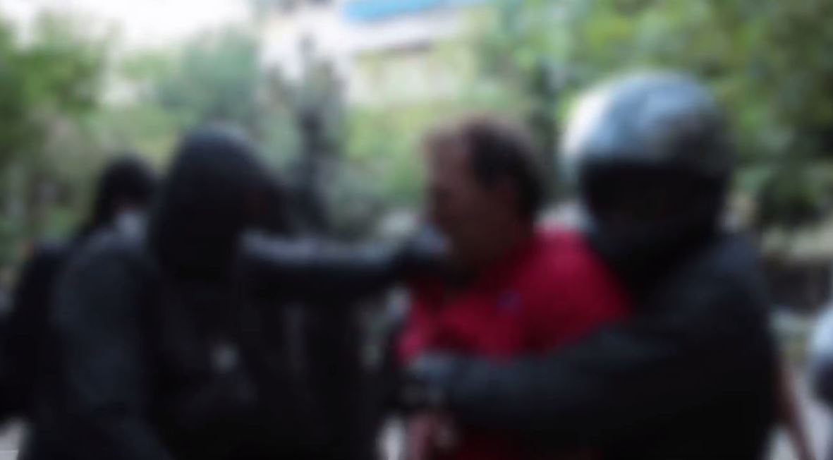 Επίθεση αντιεξουσιαστών σε εμπόρους ναρκωτικών στα Εξάρχεια – ΒΙΝΤΕΟ