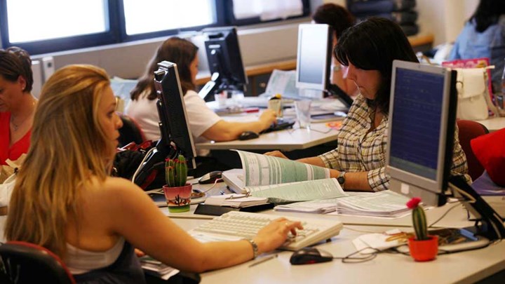 «Ακριβή» υπόθεση η φορολογική ενημερότητα