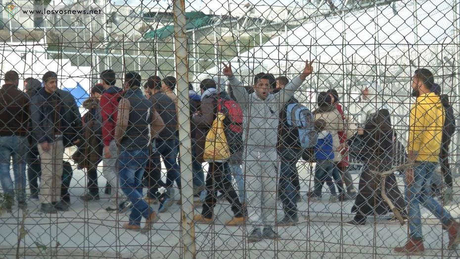 Ακυρώθηκε ο διαγωνισμός για το πλωτό κέντρο φιλοξενίας μεταναστών στη Λέσβο