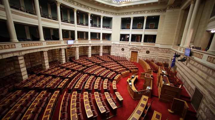 Τα μισά προαπαιτούμενα στο πολυνομοσχέδιο