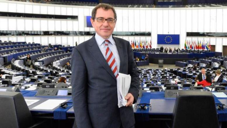 Συνελήφθη ευρωβουλευτής για άσεμνες πράξεις