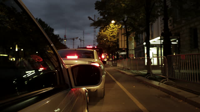 Γερμανία: 75χρονη συνταξιούχος προκάλεσε ζημιές ύψους 25.000 ευρώ στο δρόμο