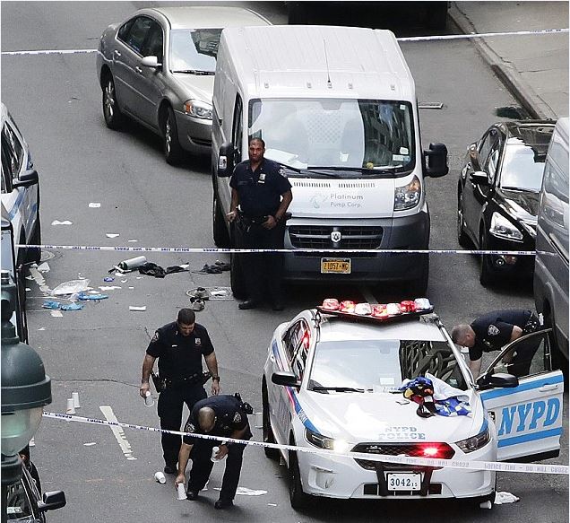 Αστυνομικοί πυροβόλησαν 18 φορές άνδρα με μαχαίρι στο Μανχάταν – ΦΩΤΟ – ΒΙΝΤΕΟ