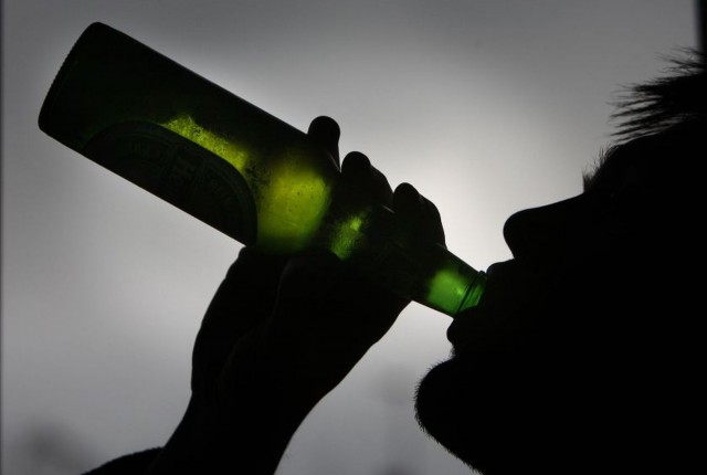 Γιατί οι άντρες γίνονται συχνότερα αλκοολικοί