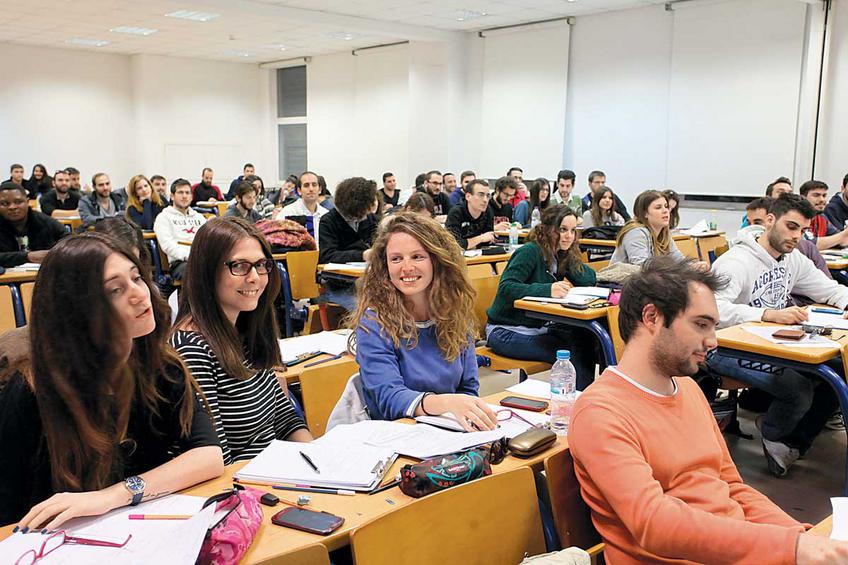 «Στο πόδι το σχέδιο για τα μεταπτυχιακά»