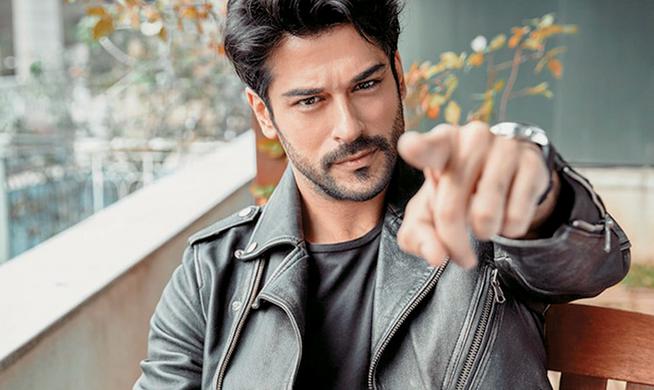 Έρχεται στην Ελλάδα ο γοητευτικός πρωταγωνιστής του Καρά Σεβντά – ΦΩΤΟ