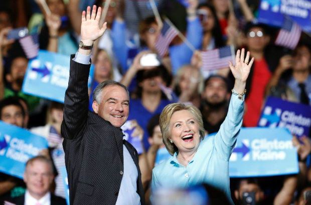 Σάρλοτ – Αναβλήθηκε, τελικά, το ταξίδι της Χίλαρι Κλίντον