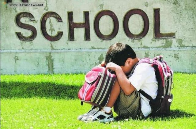 Σχολική φοβία: Αυτά είναι τα 6 βασικά συμπτώματα στο παιδί