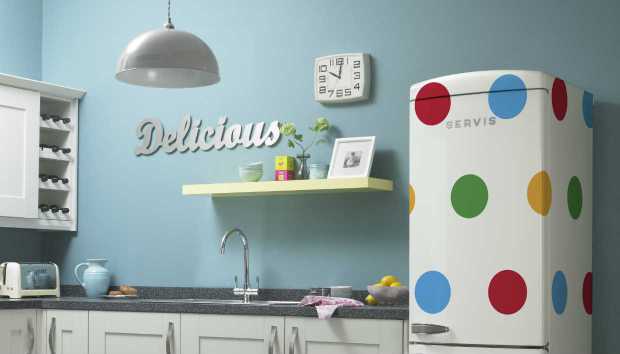 Πώς να διώξετε τις άσχημες μυρωδιές από το ψυγείο