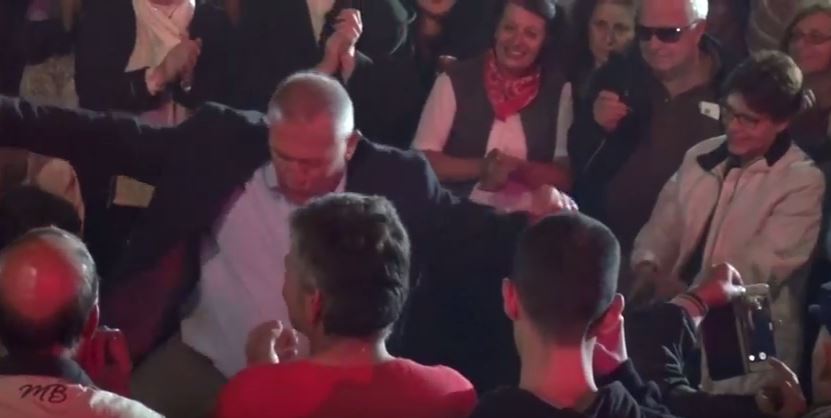 Το ζεϊμπέκικο του Παφίλη – ΒΙΝΤΕΟ