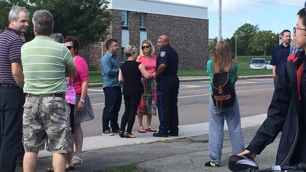 19.000 μαθητές φυγάδευσαν οι Αρχές στον Καναδά λόγω απειλής για βόμβα σε σχολεία – ΒΙΝΤΕΟ