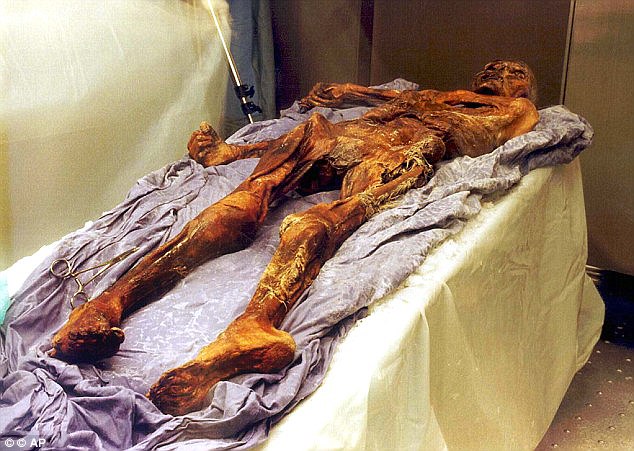 Μούμια ηλικίας 5.300 ετών «σπάει» τη σιωπή της – ΒΙΝΤΕΟ