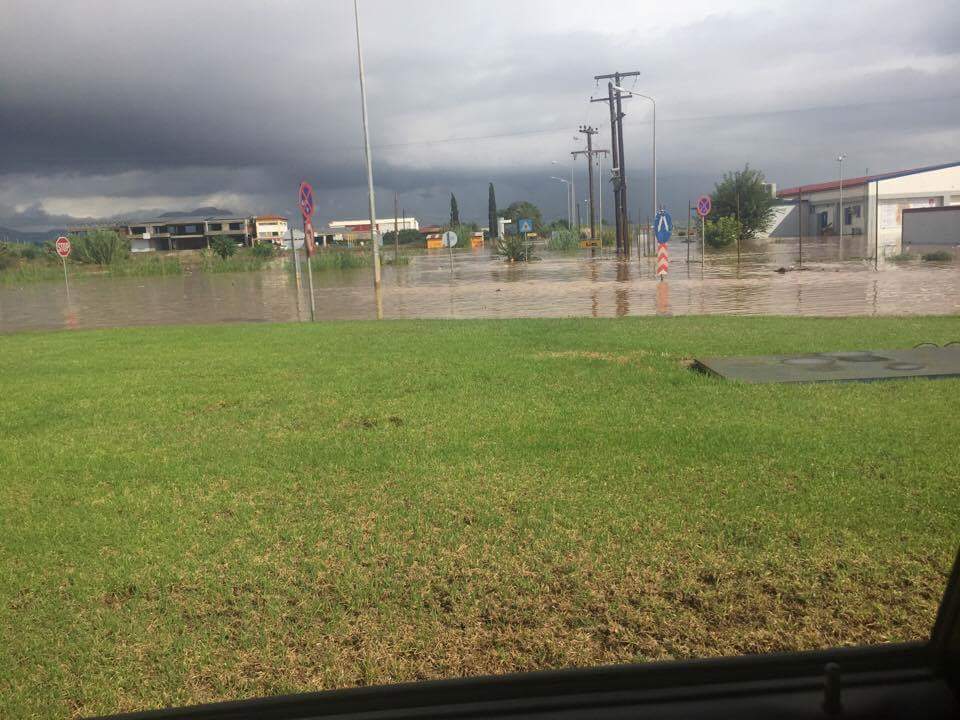 Πλημμυρισμένος ο κόμβος της Μεσσήνης – ΦΩΤΟ