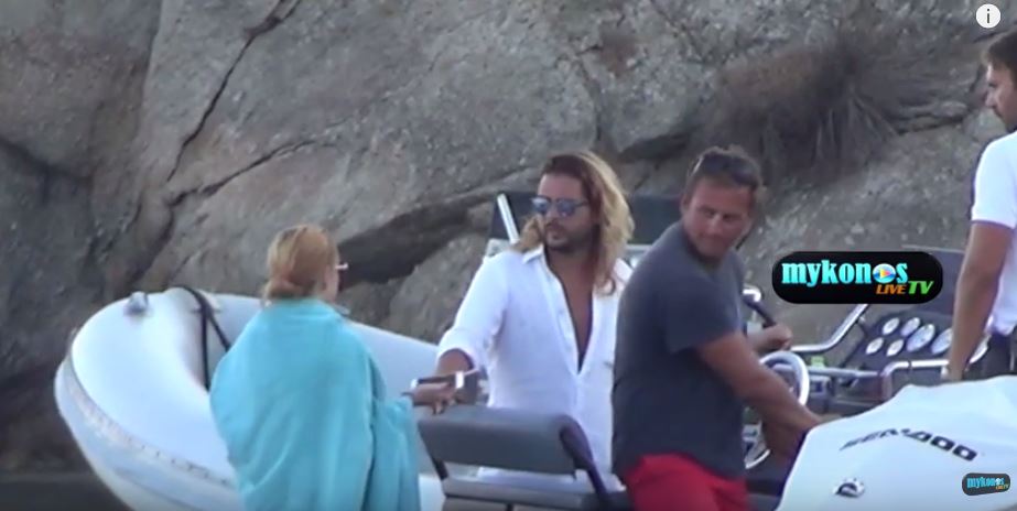 Η Λόχαν με τον Έλληνα σύντροφό της στη Δήλο – ΒΙΝΤΕΟ