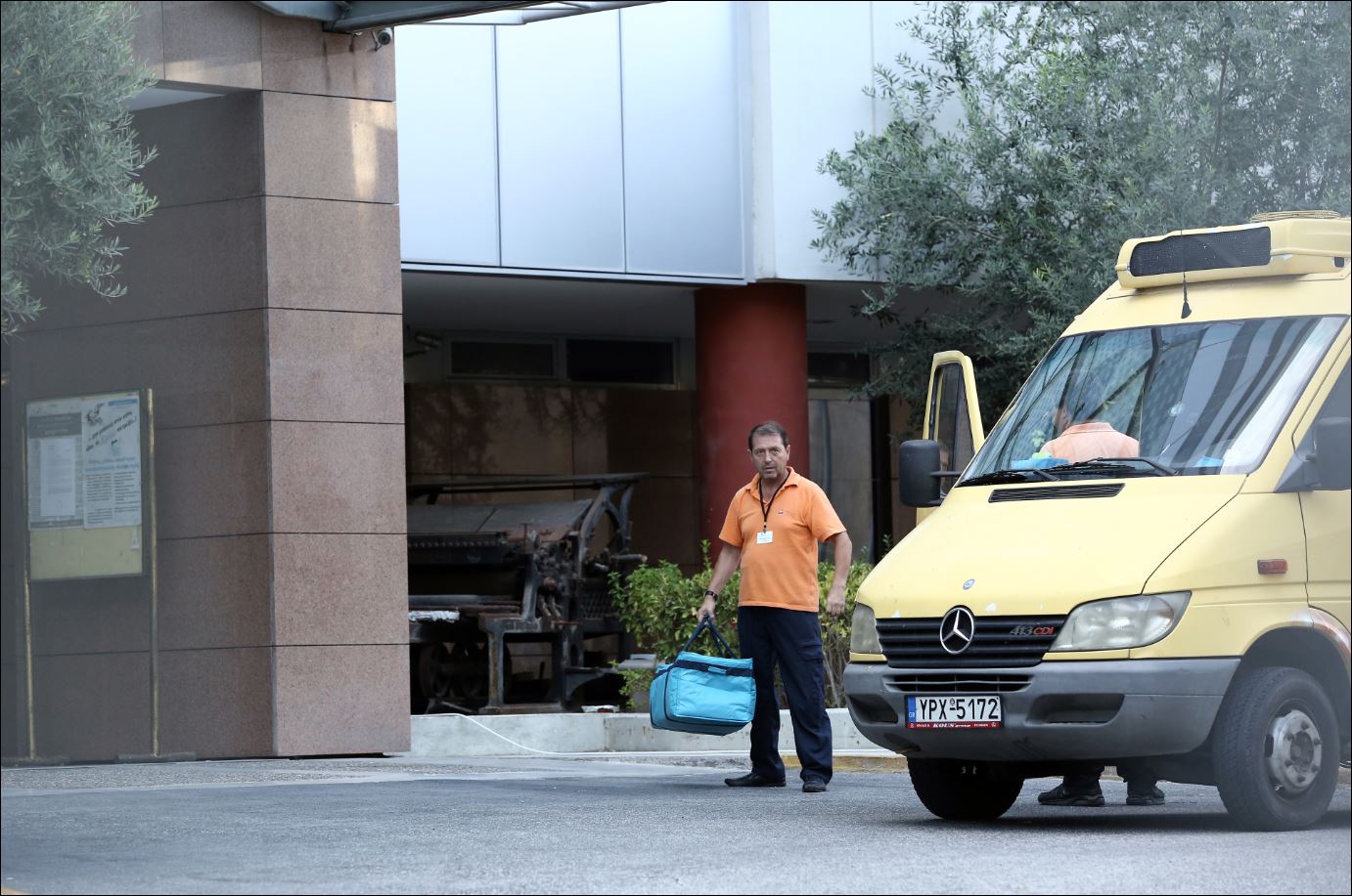 Το φορτηγάκι με το φαγητό για τους υποψήφιους καναλάρχες – ΦΩΤΟ