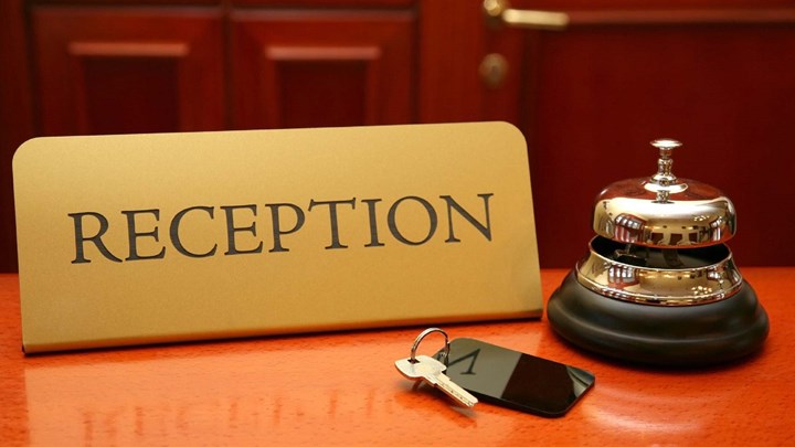 Οι Έλληνες περιόρισαν τα ταξίδια για προσωπικούς λόγους