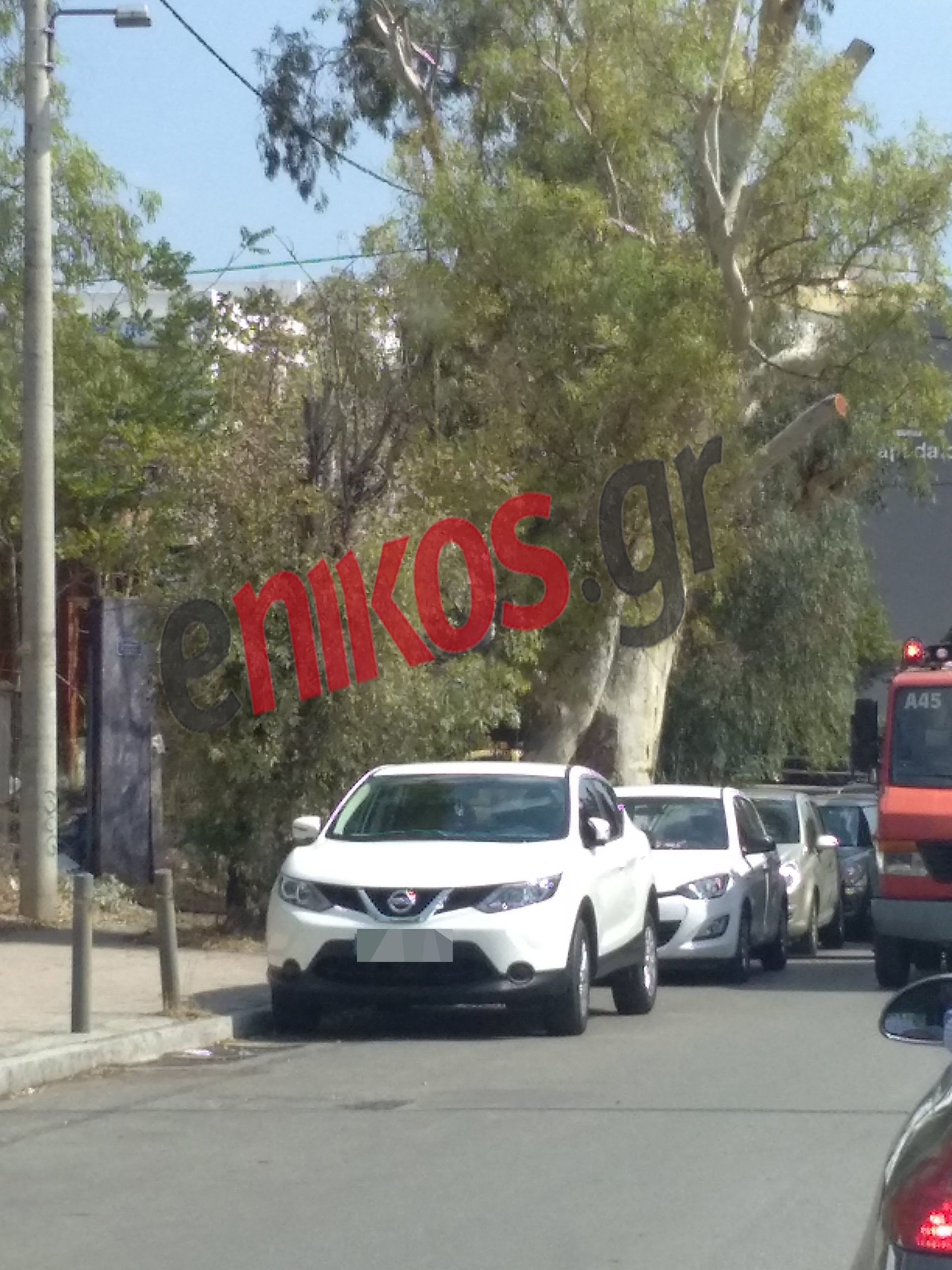 Φωτιά στην Κηφισίας – ΦΩΤΟ