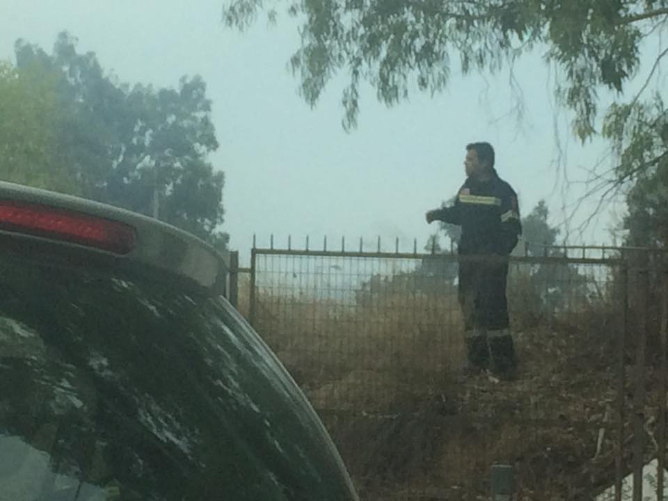 Φωτιά σε οικόπεδο στην Κηφισίας – ΤΩΡΑ – ΦΩΤΟ