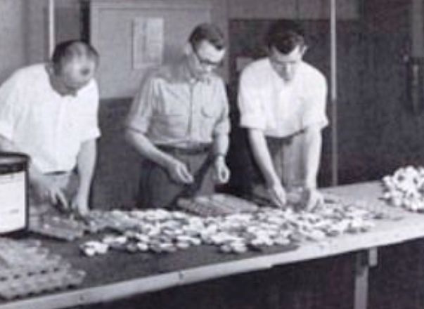 Ποιο είναι το άχρηστο υλικό που έγινε παιδικό παιχνίδι και μπήκε σε όλα τα σπίτια;