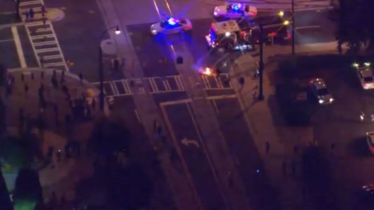 Σε κρίσιμη κατάσταση ο διαδηλωτής που πυροβολήθηκε στο Σάρλοτ