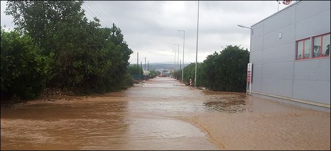 Αίσιο τέλος στην επιχείρηση απεγκλωβισμού 25 ατόμων από σουπερμάρκετ στη Λακωνία