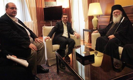 Τριγμούς στην κυβέρνηση και συσπείρωση στην ιεραρχία προκαλεί η κόντρα Ιερώνυμου-Φίλη