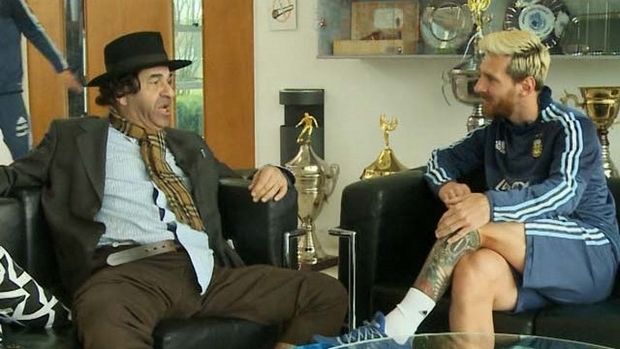 Ο Μέσι αποκάλυψε γιατί έβαψε ξανθά τα μαλλιά του