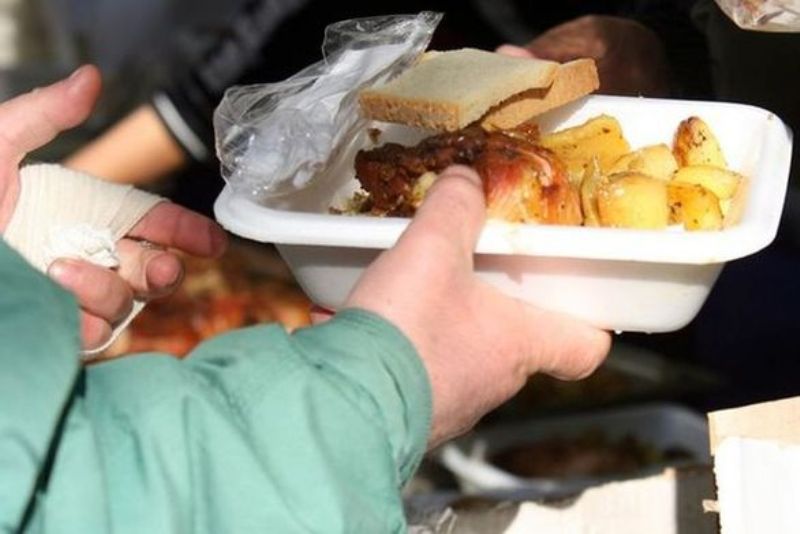 Σοκ στις ΗΠΑ – 13.700.000 νέοι δεν μπορούν να εξασφαλίσουν το φαγητό τους