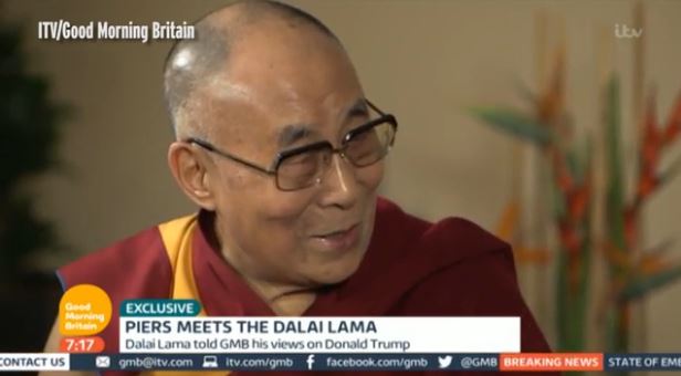 Ο Δαλάι Λάμα “τρολάρει” τον Τραμπ – ΒΙΝΤΕΟ