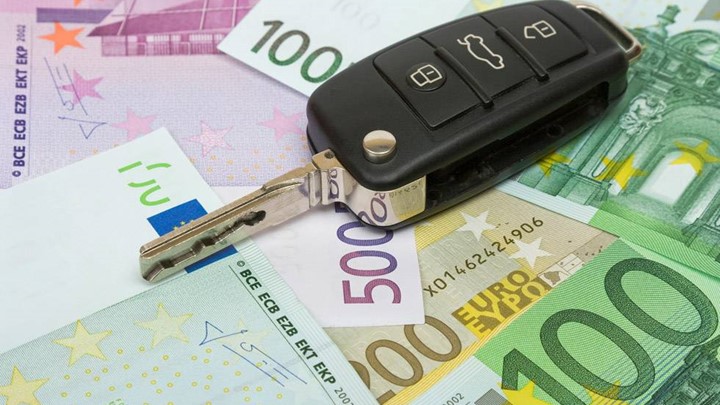 Στα 1,43 δισ. ευρώ ο πρώτος λογαριασμός στους ιδιοκτήτες αυτοκινήτων