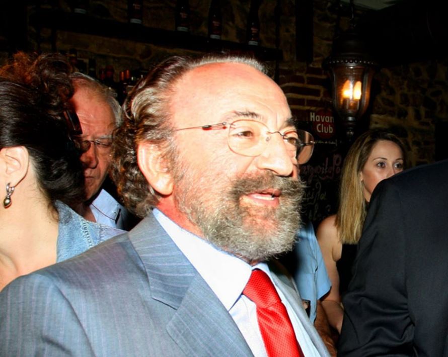 Ελέγχονται για υποθέσεις φοροδιαφυγής ο Καλογρίτσας και μέλη της οικογένειας του