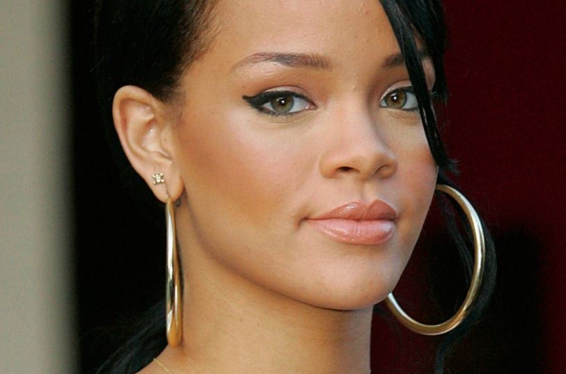 Η Ριάνα στην Εβδομάδα Μόδας του Παρισιού