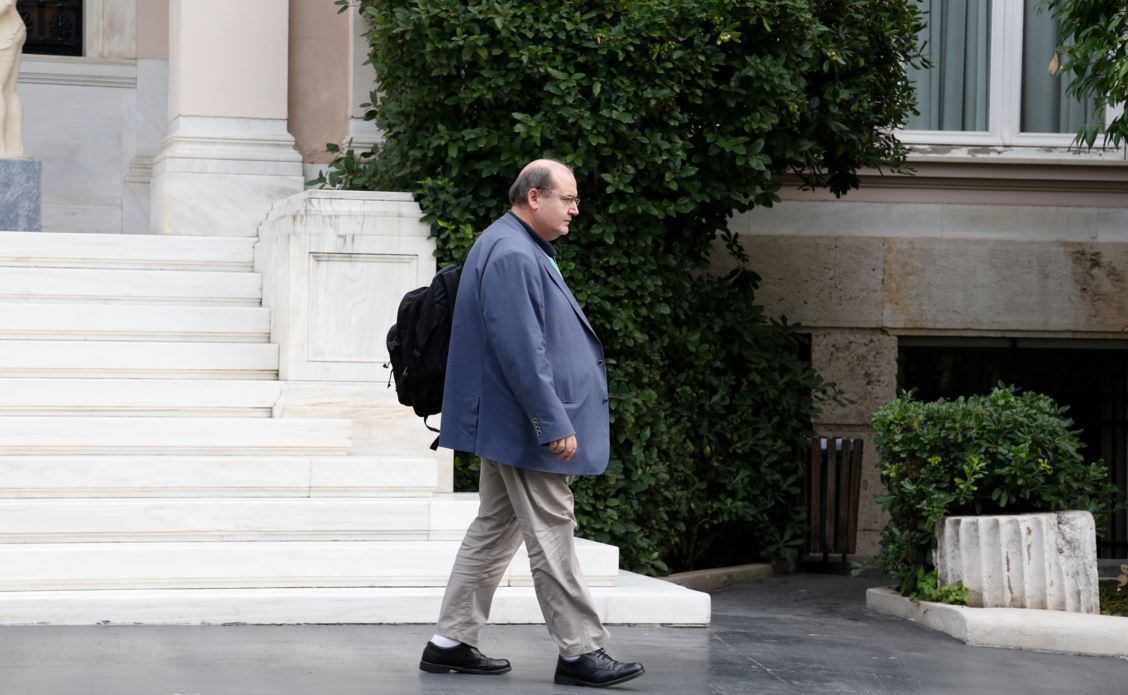 Η συγκλονιστική επιστολή μίας μητέρας μαθητή στον Φίλη