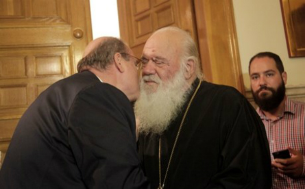 Στη Βουλή η κόντρα Φίλη – Ιερώνυμου – Σήμερα ο αγιασμός