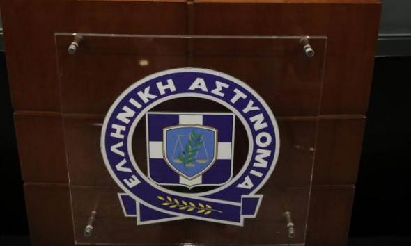 Η ΕΛ.ΑΣ. διαψεύδει ότι οι 5 Τούρκοι συλληφθέντες είχαν βαλίτσα με λεφτά