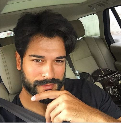 Δείτε την πανέμορφη σύντροφο του πρωταγωνιστή του “Καρά Σεβντά”