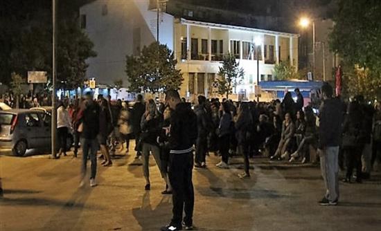 Ιωάννινα: Νύχτα αγωνίας για τους κατοίκους – Έφτασαν τις 30 οι μετασεισμικές δονήσεις – 4,9 Ρίχτερ πριν από λίγο – ΤΩΡΑ