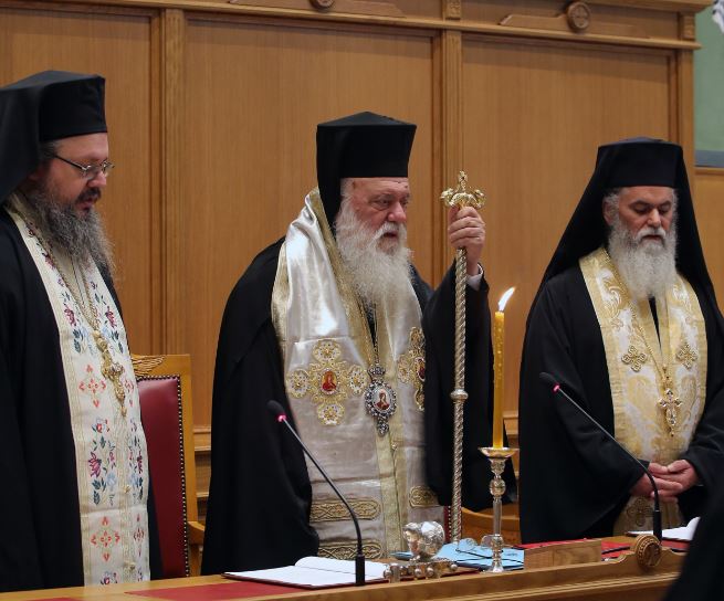 Νέο μήνυμα του Ιερώνυμου: Δεν είναι μέσα στην αποστολή της Εκκλησίας ο χωρισμός…