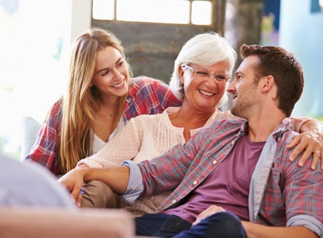 Έρευνα: Επιστρέφοντας στο σπίτι των γονιών λόγω κρίσης