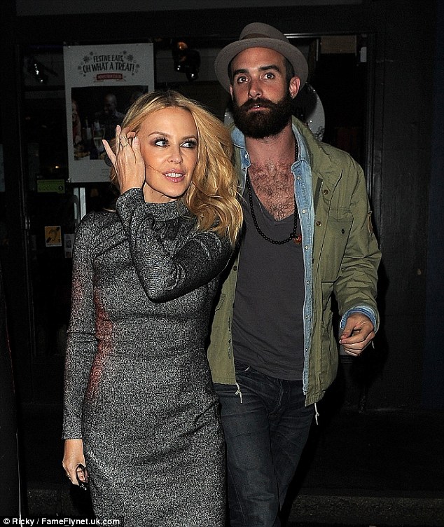 Ποιον όρο θέτει η Κάιλι Μινόγκ για να παντρευτεί