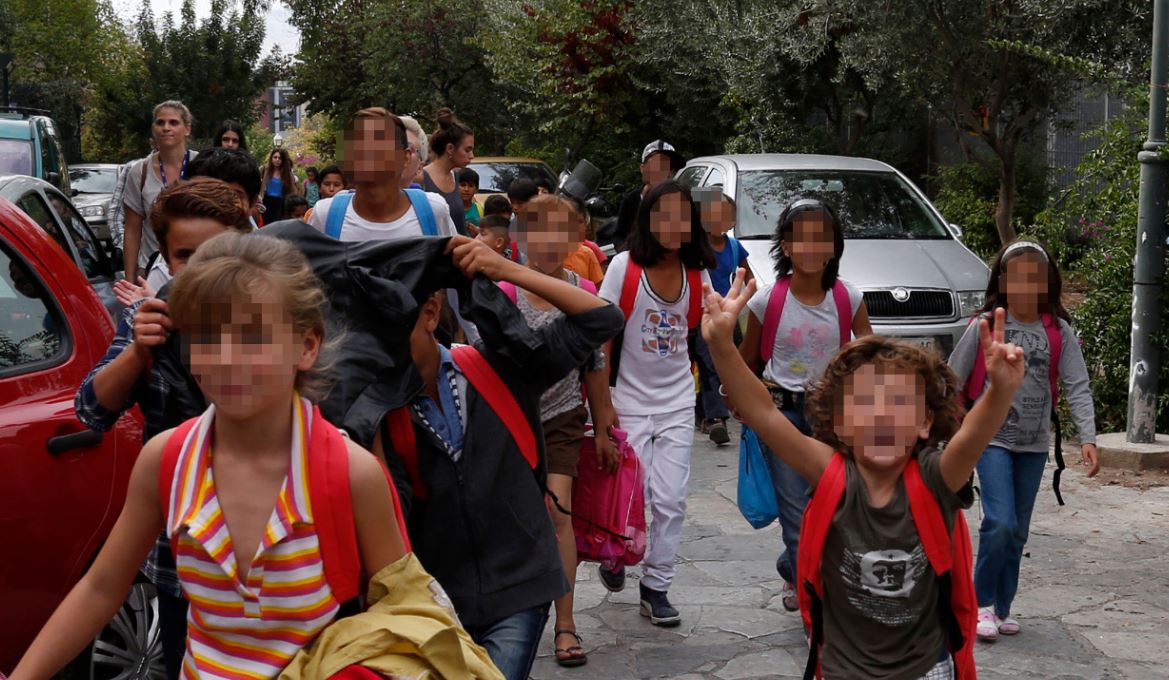 Μόνο 580 από τα 1.500 προσφυγόπουλα πήγαν στο σχολείο