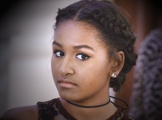 Δημοσίευμα “καίει” την κόρη του Ομπάμα