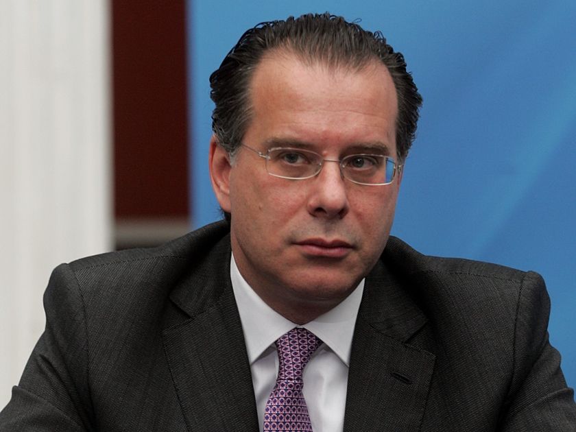 Κουμουτσάκος: Η πολιτική ήττα της κυβέρνησης είναι παταγώδης