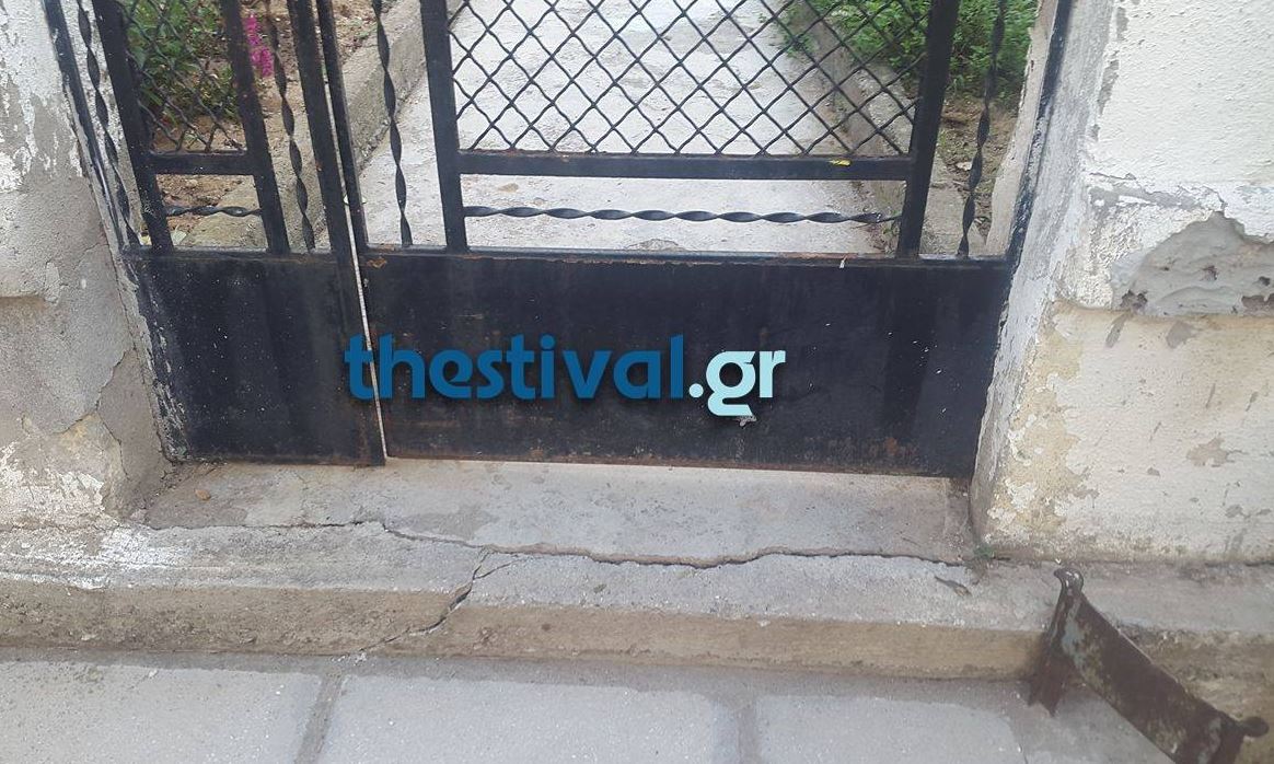 Θεσσαλονίκη – Ανησυχία των κατοίκων για την καθίζηση πολυκατοικίας λόγω των εργασιών του μετρό