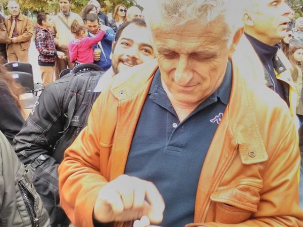 Ο Θεσσαλονικιός που σταμάτησε τον Πρόεδρο της Δημοκρατίας για μία selfie – ΒΙΝΤΕΟ