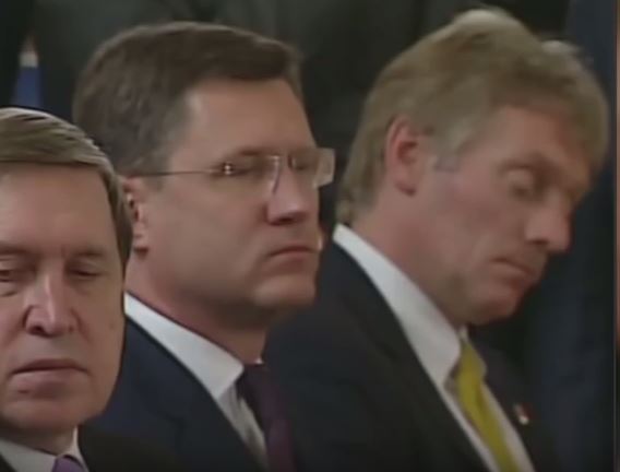 Ο αξιωματούχος του Κρεμλίνου που κοιμήθηκε ενώ μιλούσε ο Ερντογάν – ΒΙΝΤΕΟ