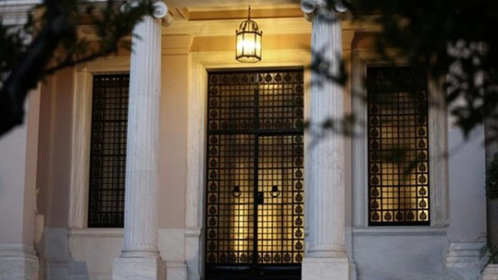 Ο Τσίπρας καλεί στο Μαξίμου όλους τους βουλευτές του ΣΥΡΙΖΑ