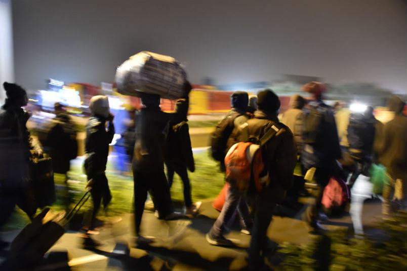 Ένταση κατά τη διάρκεια της νύχτας στη «Ζούγκλα του Καλαί»