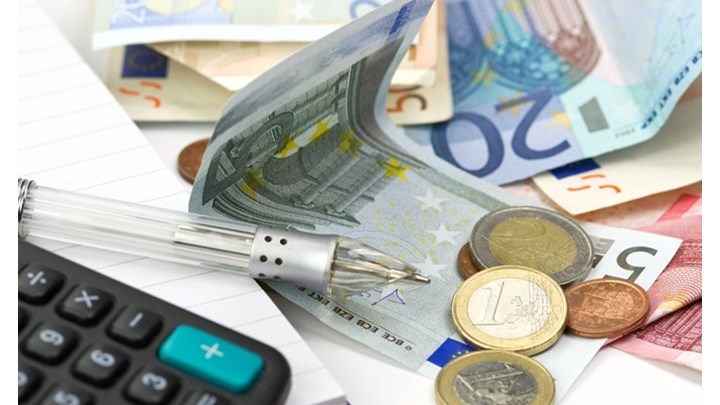 Δείτε πώς θα κάνετε συμψηφισμό οφειλών αν… σας χρωστάει η εφορία