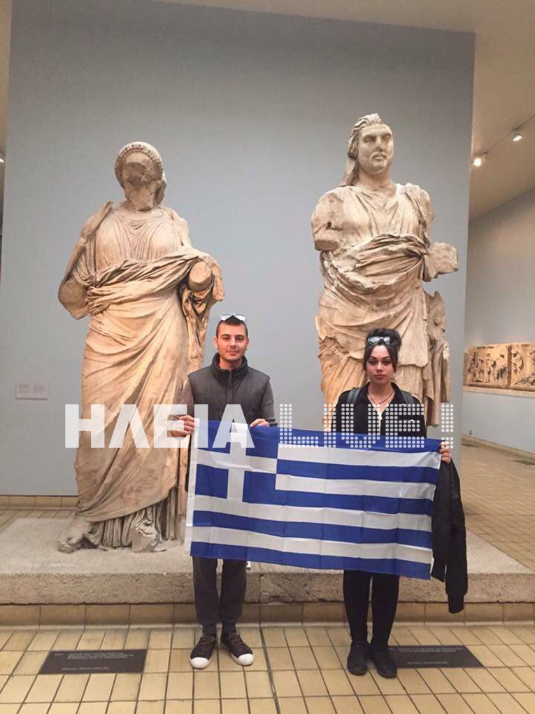 Τι λέει ο φοιτητής που σήκωσε την ελληνική σημαία στο Βρετανικό Μουσείο και το Λούβρο